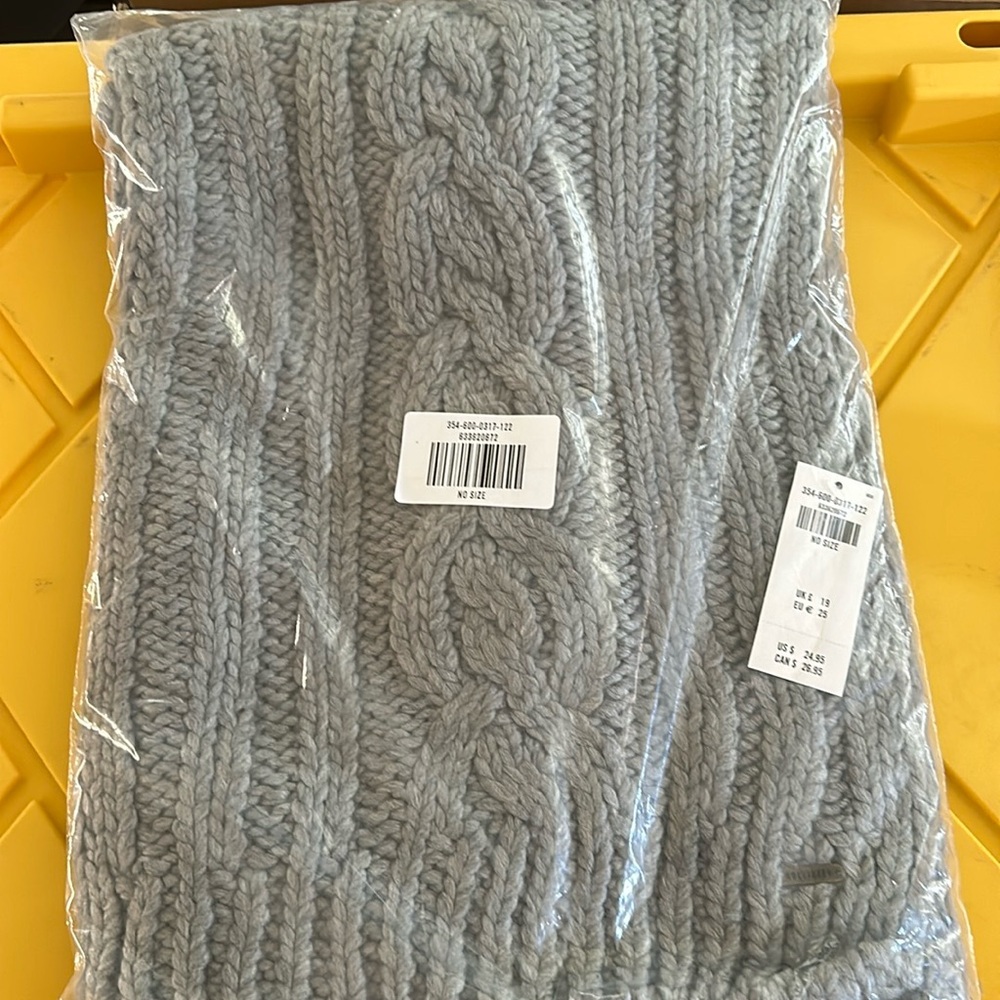 Hollister Knit Scarf
